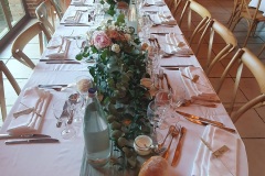 Chemin-de-table-vert-sauge